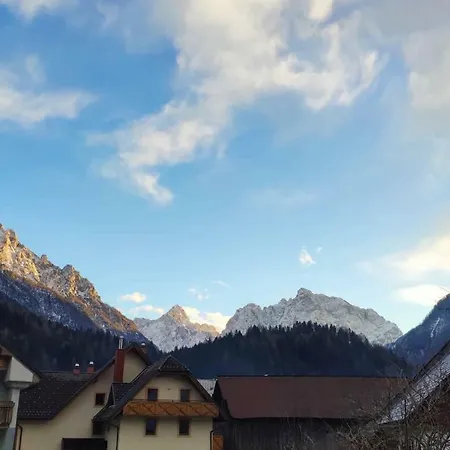 Lägenhet Cozy Nest In The Heart Of Kranjska Gora